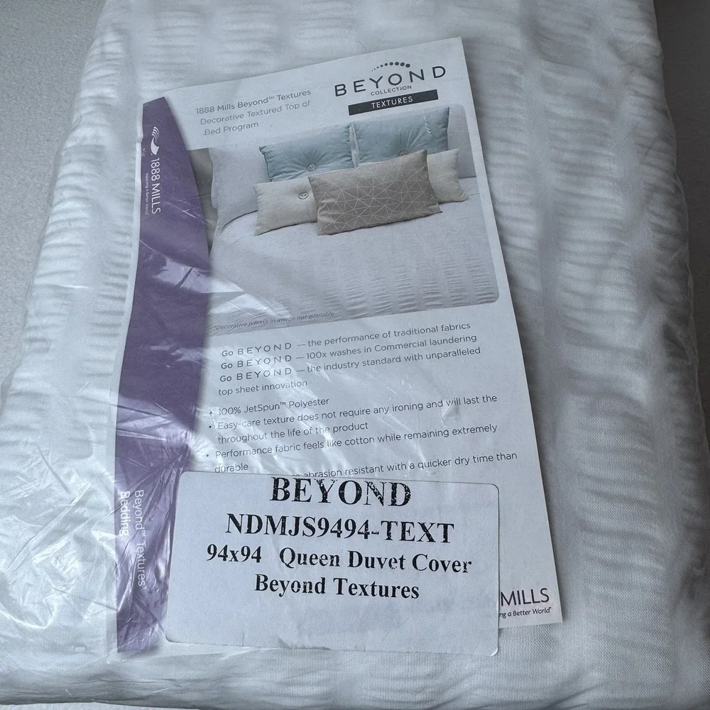 Beyond Textures Collection 1888 Mills Queen Duvet Cover White 94x94 Jetspun